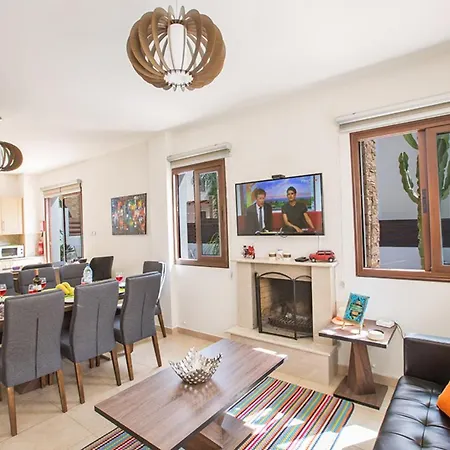 Imagine Your Family Renting A Luxury Holiday Close To Sotira' Main Attractions, Sotira 1202