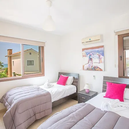 Imagine Your Family Renting A Luxury Holiday Close To Sotira' Main Attractions, Sotira 1202 Βίλα