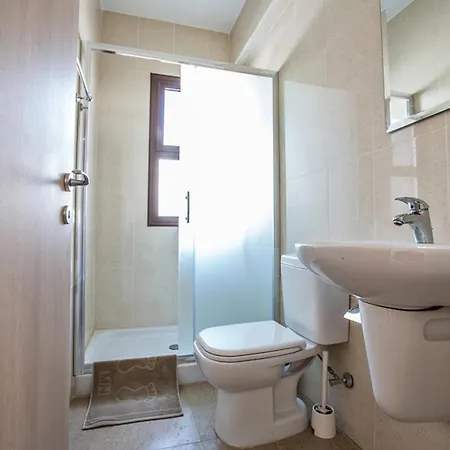 Imagine Your Family Renting A Luxury Holiday Close To Sotira' Main Attractions, Sotira 1202 * Αγία Νάπα